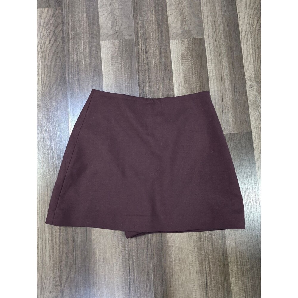 DISSH Walnut Rita Tailored A-Line High Rise Mini Skort w/Side Zip In Burgundy. 2